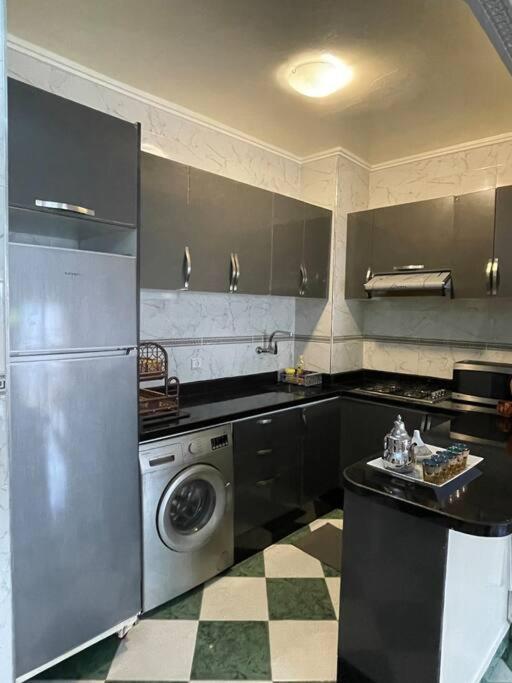 Lux Apartment in Malabata Tangier Bagian luar foto